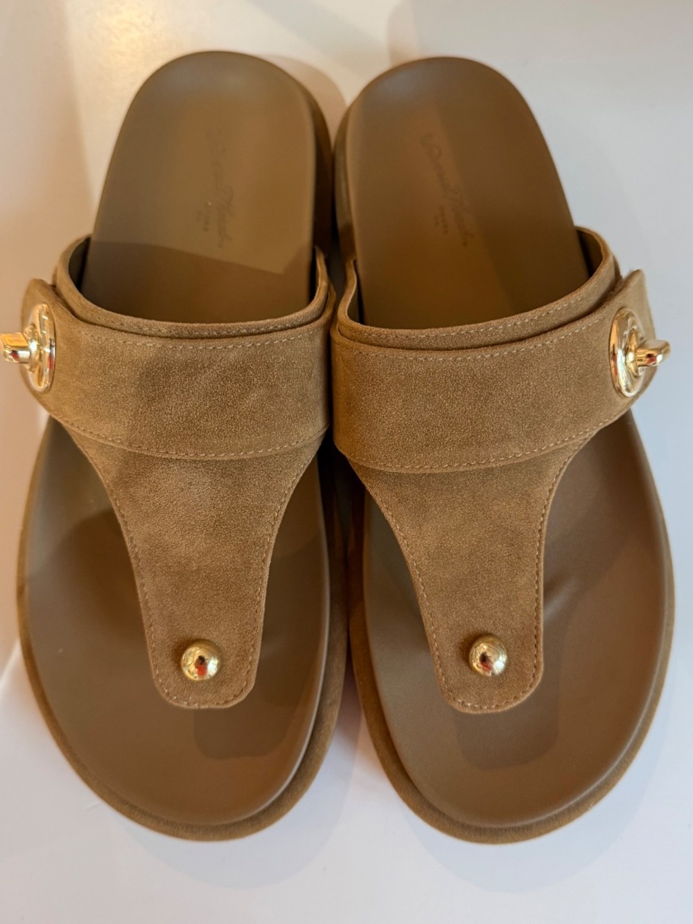 Universal Threads Sandals - Picture 2 of 4